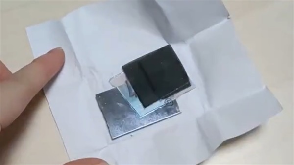 案例：YS6060分光测色仪测量镜片的颜色