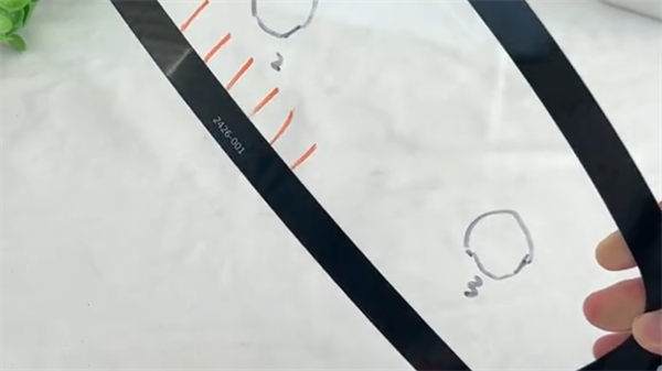 挡风玻璃雾度和透明度是多少？挡风玻璃雾度和透明度测量方法